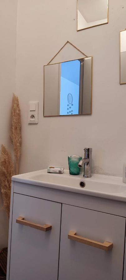 L'Appartement 7 - Centre Ville-Parking-Tv-Wifi Tarbes Buitenkant foto